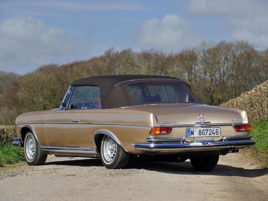  Mercedes-Benz 280 SE 3.5 Cabriolet 1969 года  (фото 9 из 13)